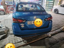 نيسان فيرسا